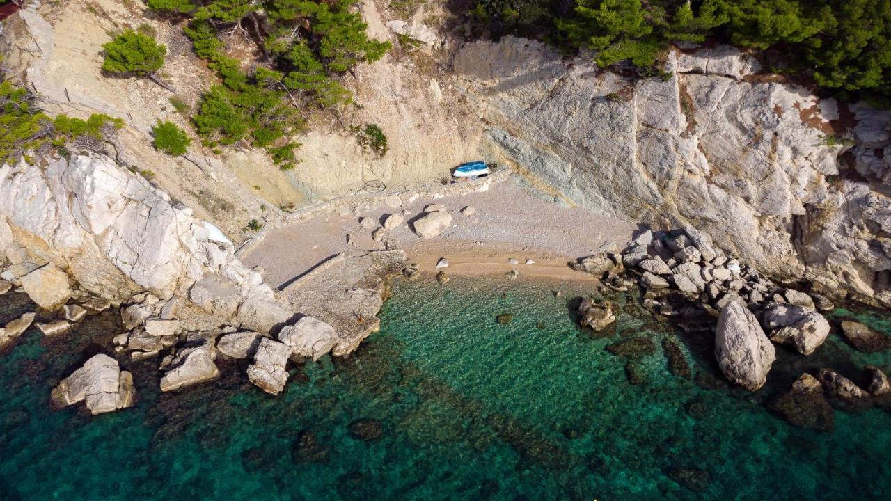 Villa Vruja 皮萨克 外观 照片