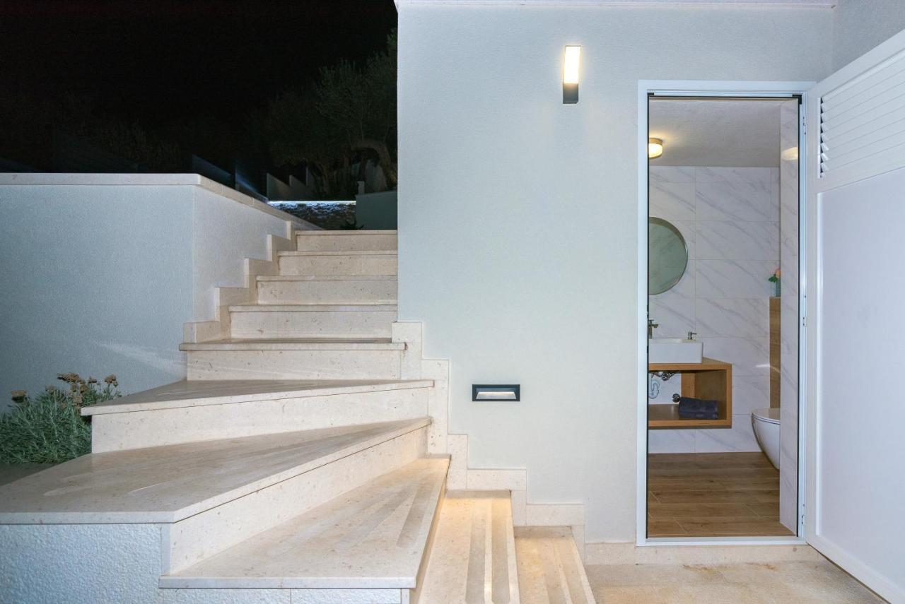 Villa Vruja 皮萨克 外观 照片